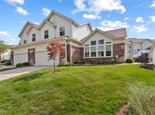 14780 Thornbird Manor Pkwy, Chesterfield, MO 63017