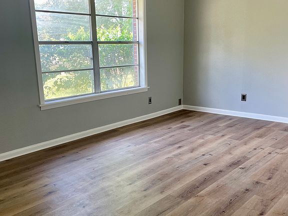 3rd image of 605 Watkins St