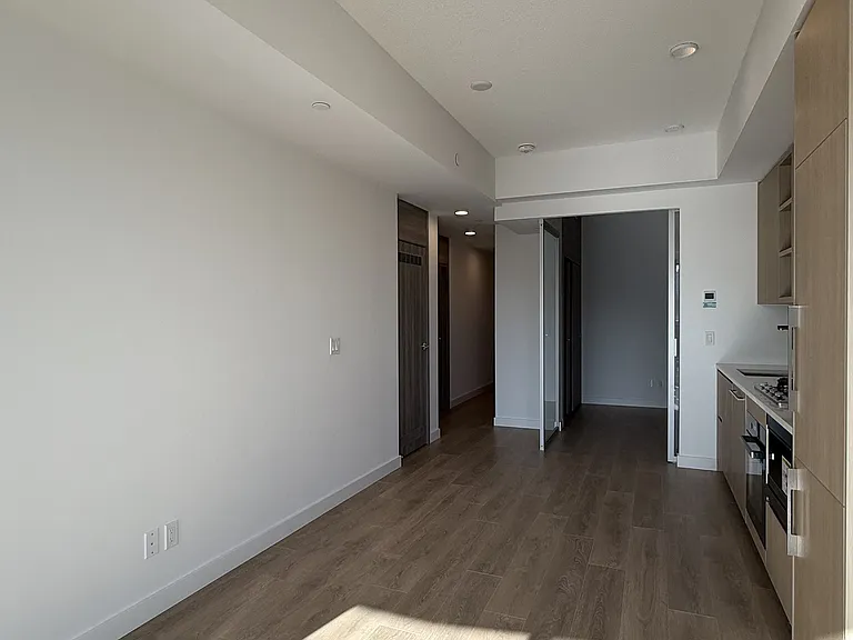 75 Billes Hts #630 — Photo 8