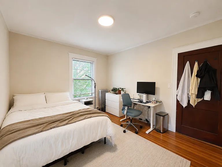 33B Concord Ave #18 — Photo 7