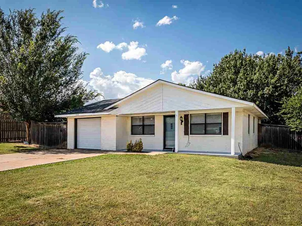 4904 SE Trenton Rd, Lawton, OK 73501