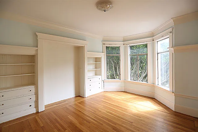 1551 Hyde St #4 — Photo 4