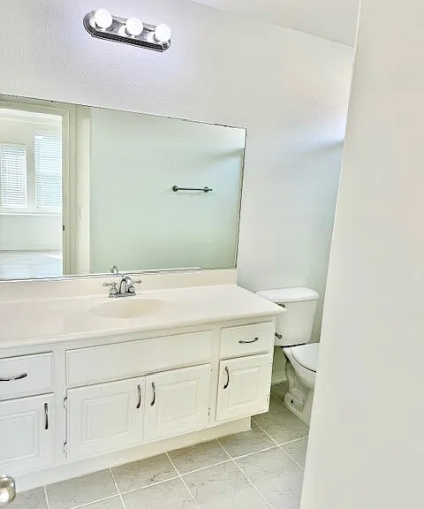 1562 Cheshire Dr — Photo 53