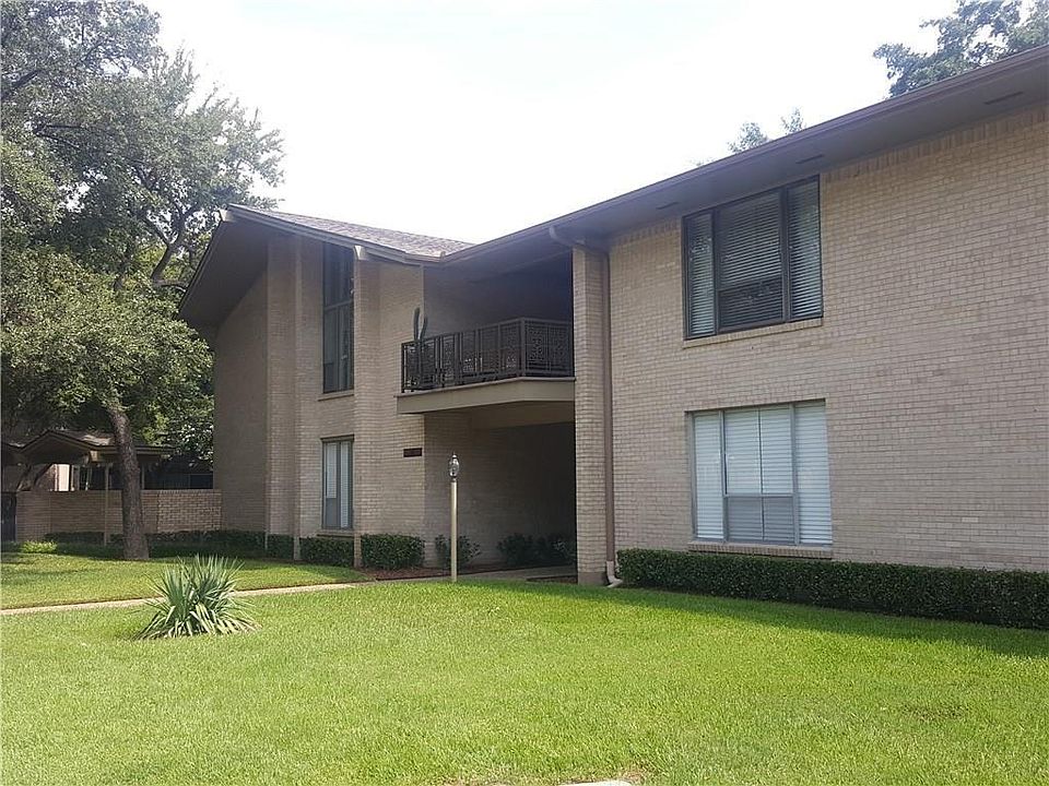 1st image of 11144 Valley Dale Dr #D
