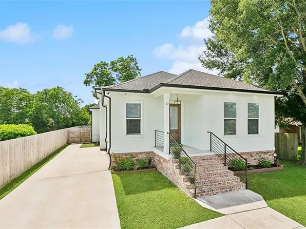 67 W Claiborne Sq, Chalmette, LA 70043
