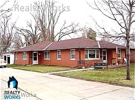 1st image of 2522 S 37th St
