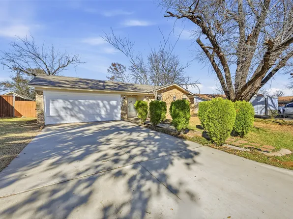 1203 Southmoor Dr, Arlington, TX 76010