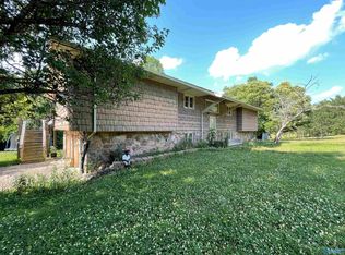 651 Telephone Tower Rd, Laceys Spring, AL 35754