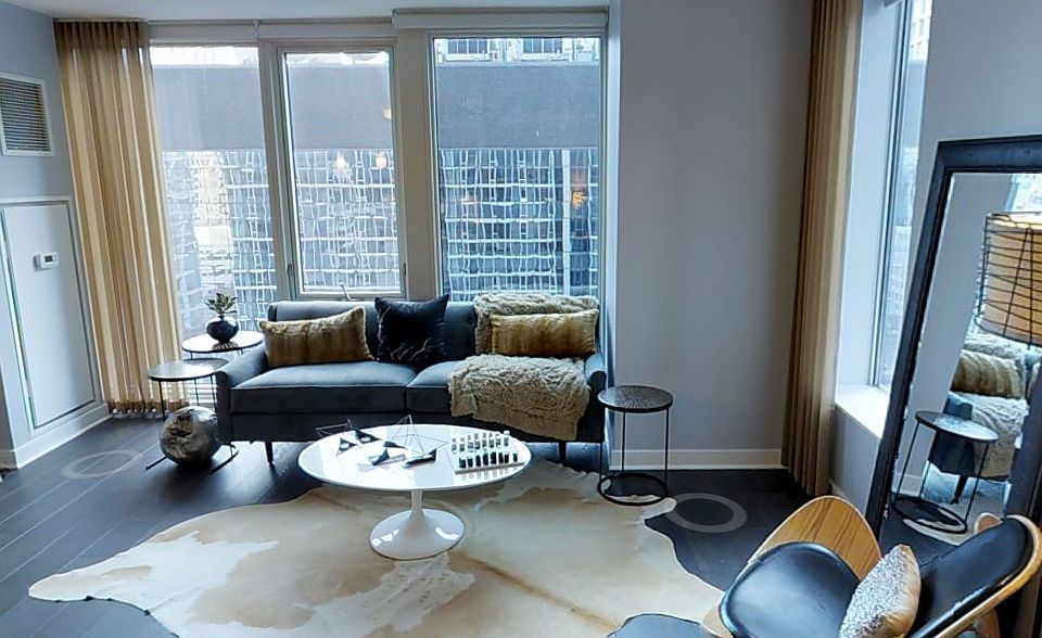 2nd image of 8 E Randolph St #9