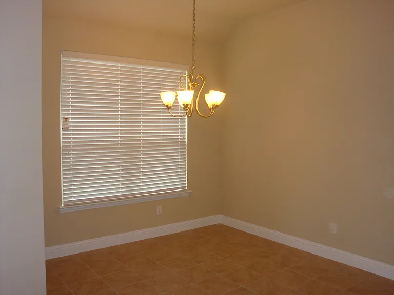 624 Calliopsis St — Photo 7