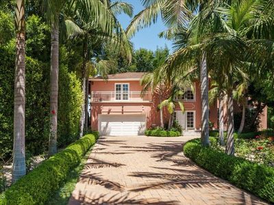 1900 Bel Air Rd, Los Angeles, CA, 90077