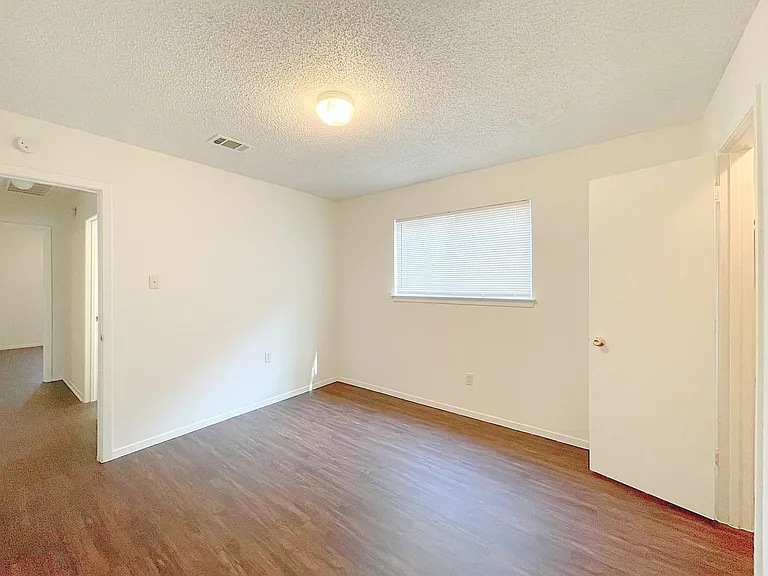 656 Mairo St — Photo 16