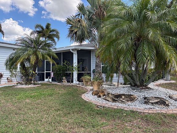 2nd image of 2546 Pier Dr #3256
