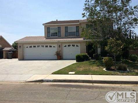 3rd image of 40155 Villa Moura Dr