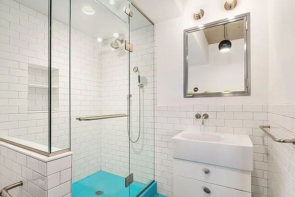 Sold by Modlin Group | media 12