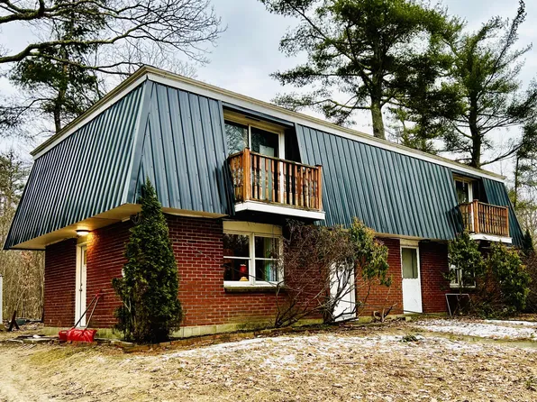 1074 Hallowell Litchfield Road, West Gardiner, ME 04345