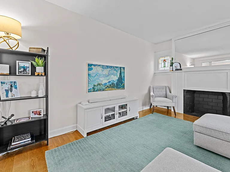 2031 Alameda Ave — Photo 5