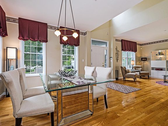3rd image of 70 Legacy Cir