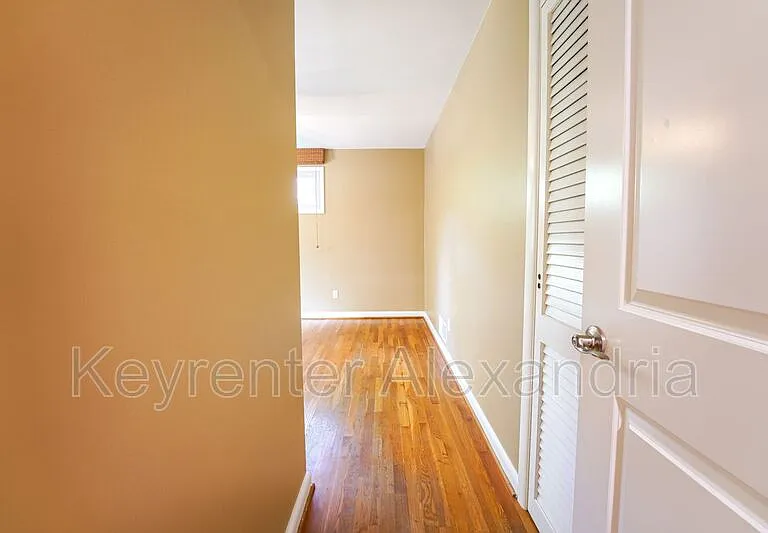 906 Neal Dr — Photo 22