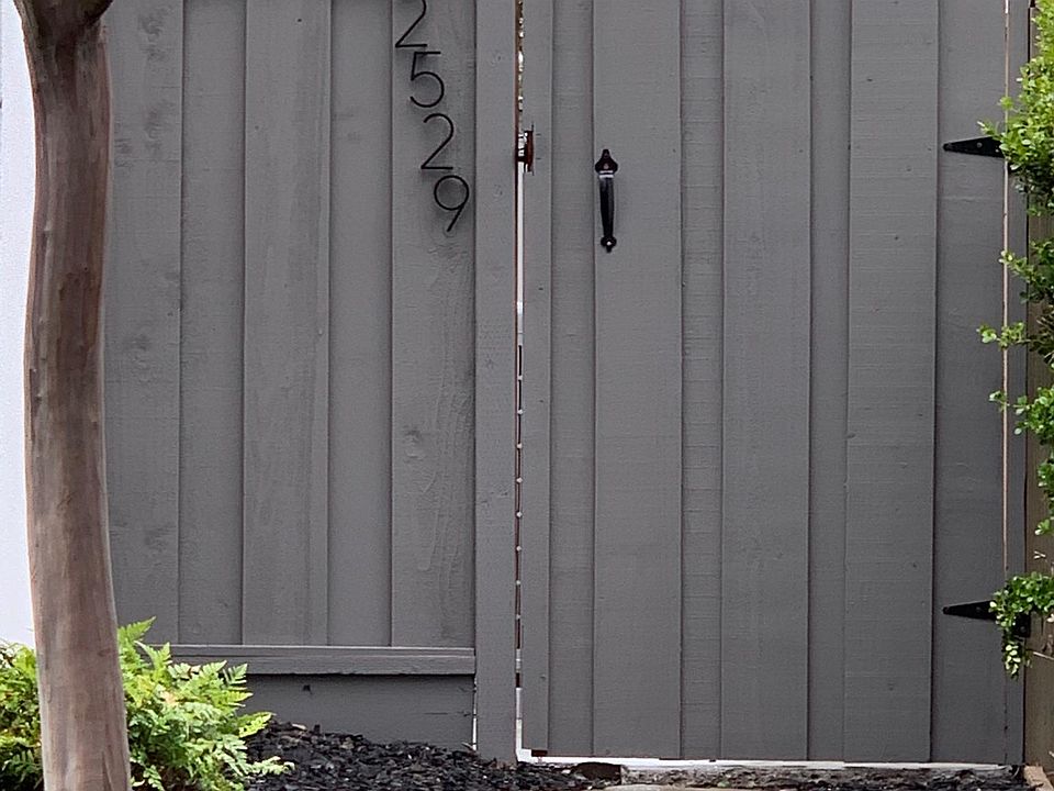 Front gate entrance to patio.