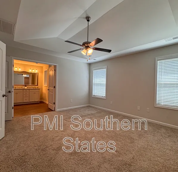 320 Alameda Ln — Photo 17