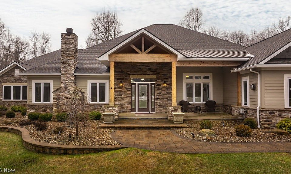 1st image of 16831 Ravenna Rd