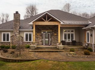 16831 Ravenna Rd, Chagrin Falls, OH 44023