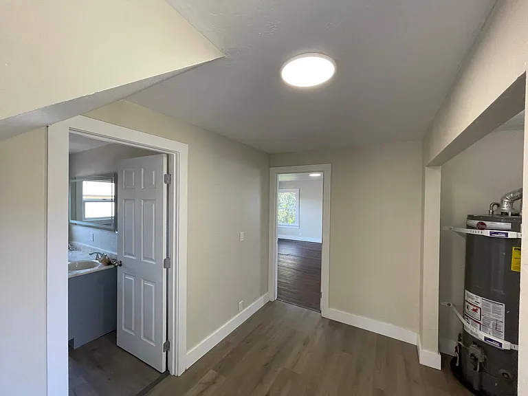 3241 Trinity St — Photo 21