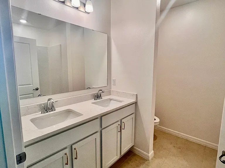 4323 Sagefield Dr — Photo 10