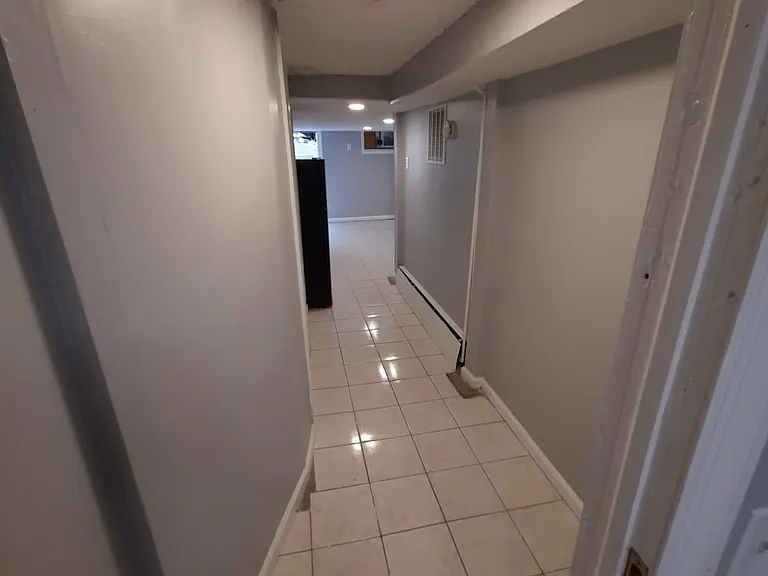 241 Griffith St #1 — Photo 8
