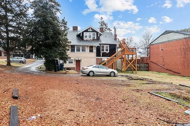 2021 Chapel Hill Rd #C — Photo 16