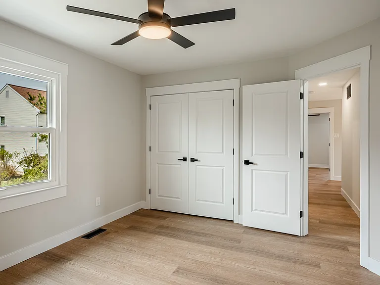 536 Summercroft Dr — Photo 24