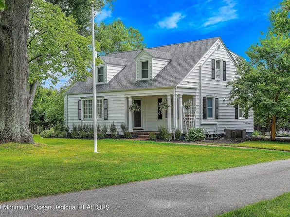 942 Middletown Lincroft Road, Middletown, NJ 07748