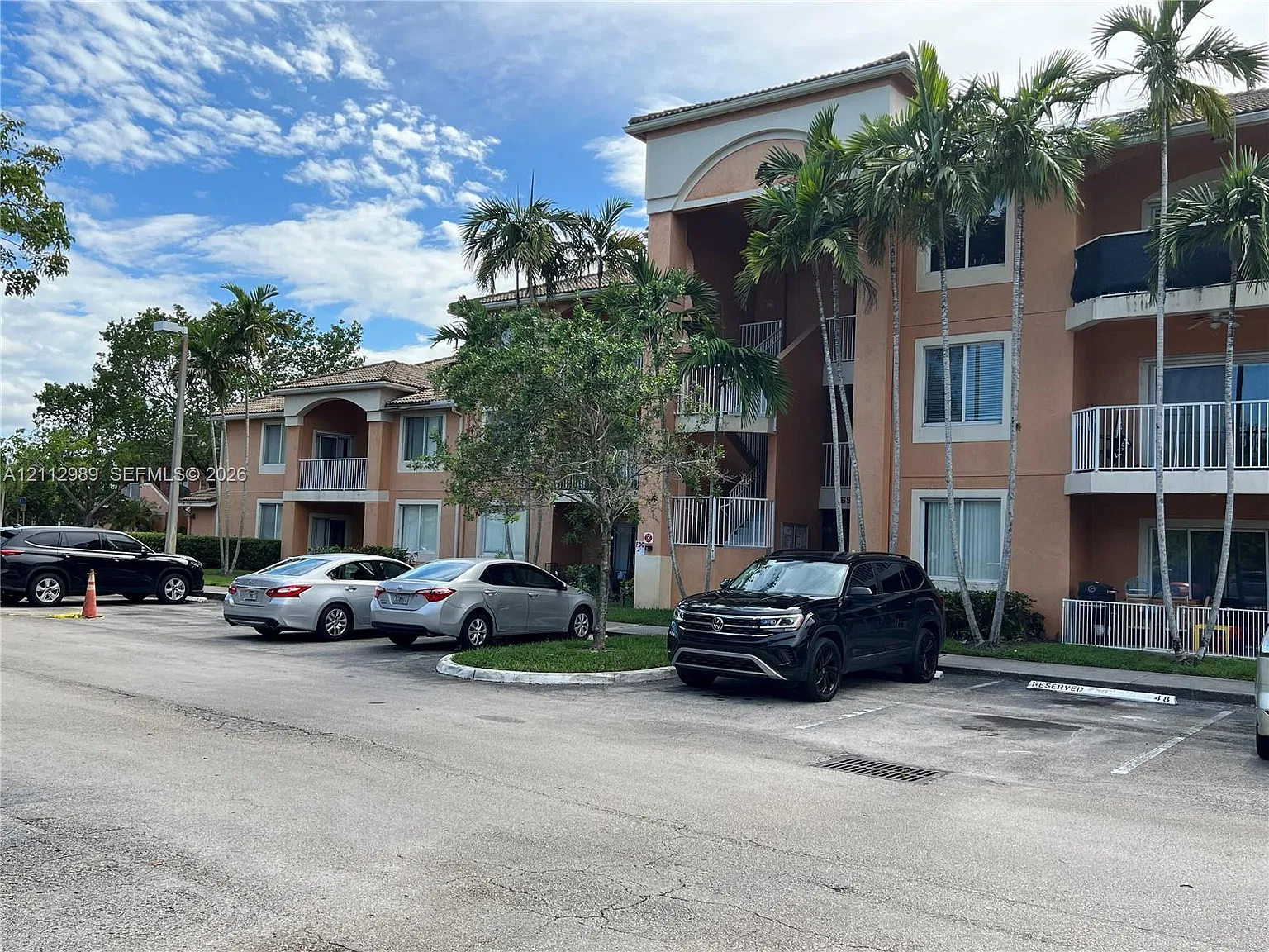 Courtyards At Davie Condo — Photo 2