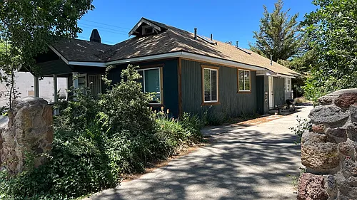 8 W Benton Ave #1 Photo 1