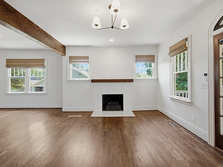 415 N 15th St — Photo 10