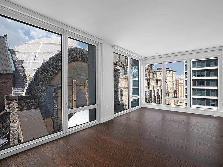 400 W 113th St #1131 — Photo 1