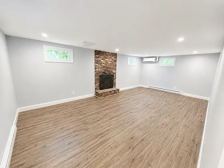 336 Square foot room.