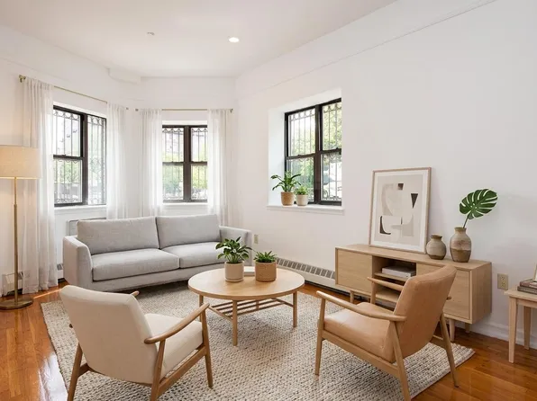 211 West 117th Street image 1 of 7