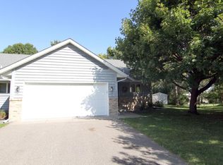 6482 Bonner Ct, Inver Grove Heights, MN 55076