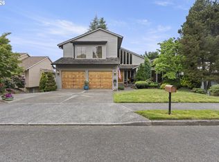 15643 NE Siskiyou Ct, Portland, OR 97230