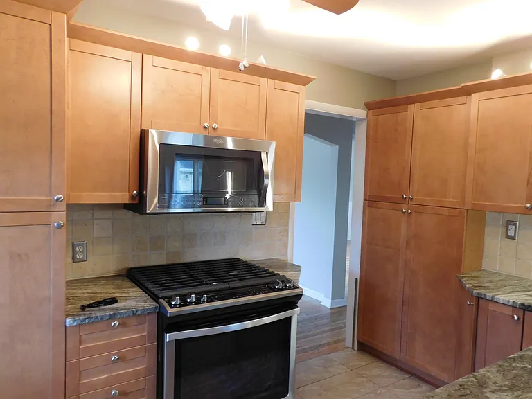1591 Webster St — Photo 10