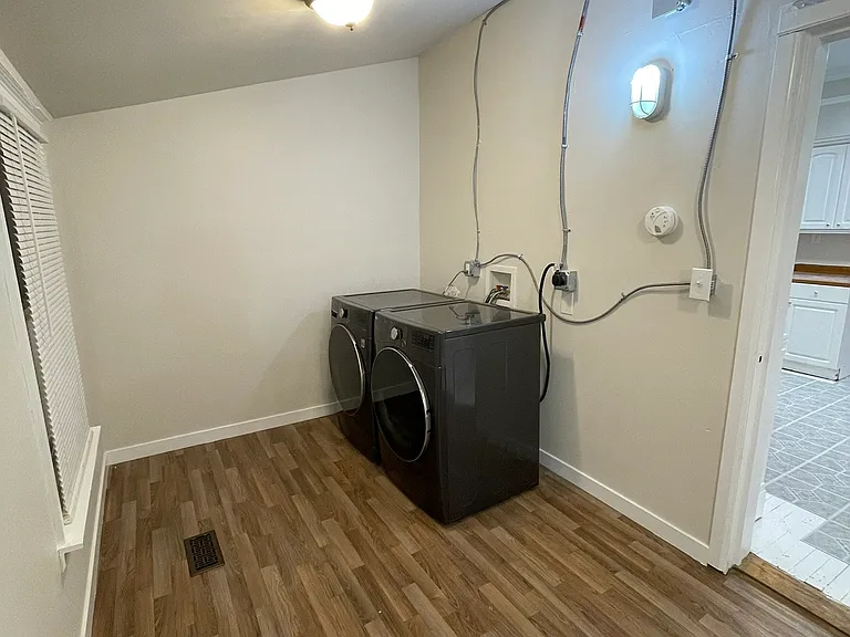 1646 Galena St — Photo 22