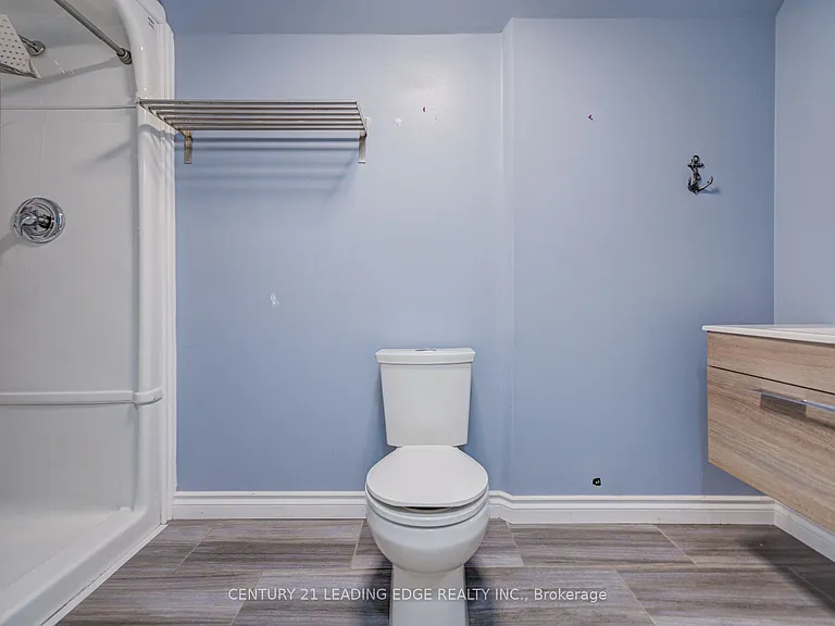 124 College St #9 — Photo 37