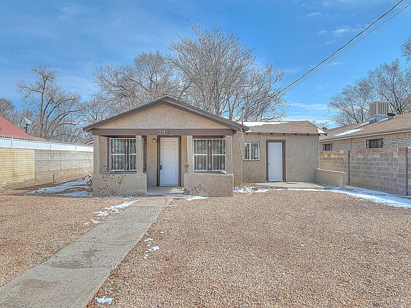 3rd image of 174 La Vega Dr SW