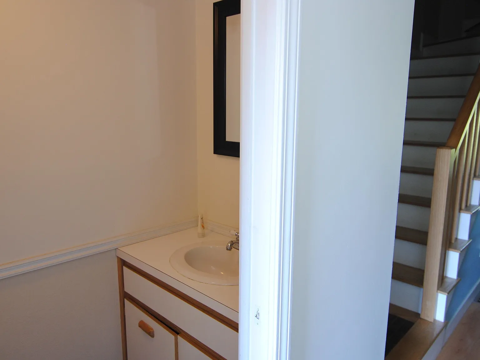 2 bed, 1.5 bath, 1138 sqft, $2,500 — Photo 3