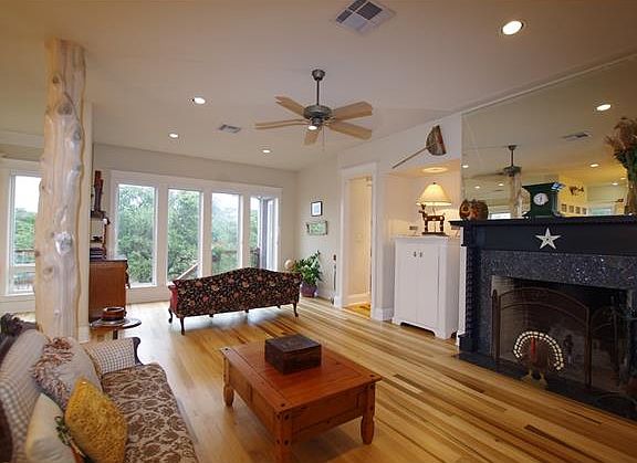 2nd image of 22118 Briarcliff Dr