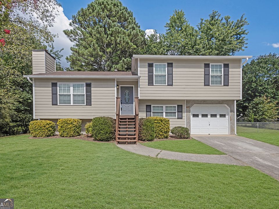1st image of 880 Westgard Ct