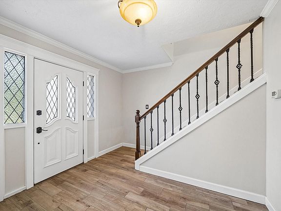 4th image of 20011 Lucia Ln