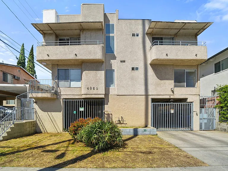 4969 Romaine St #1 — Photo 1